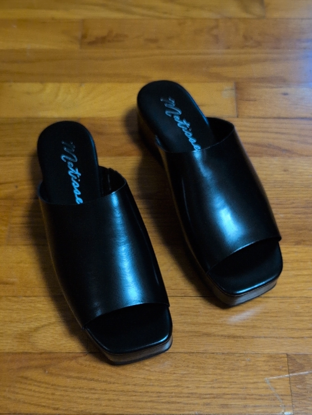 Matisse Lido Leather Slide - Picture 2 of 9